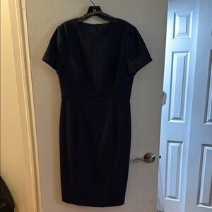 Black Halo Navy Blue Sheath Midi Dress Crew Neck